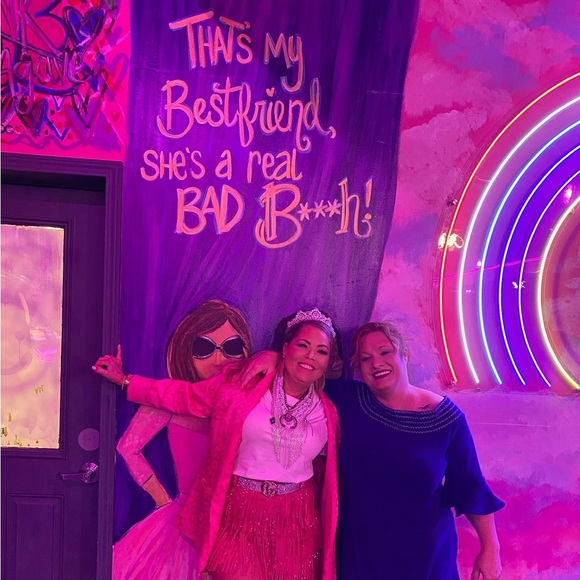 Meet your Posher, Robin - Picture 10 of 14